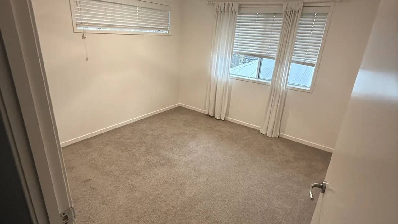 Unfurnished room in a share house