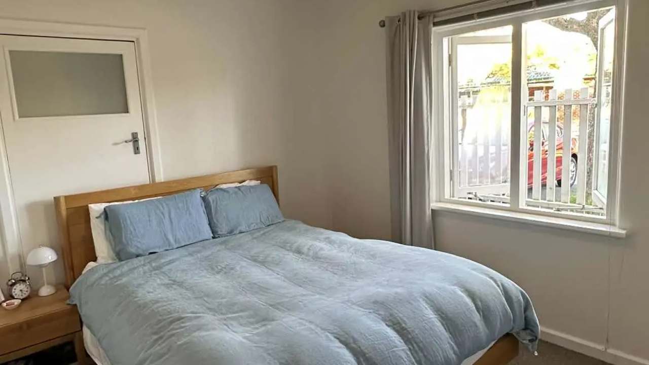 Unfurnished room in a share house
