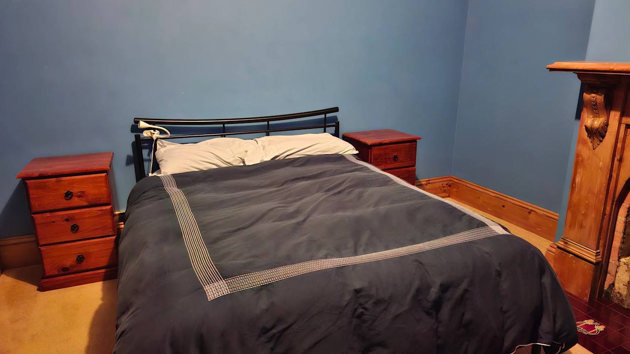 Room in a share house