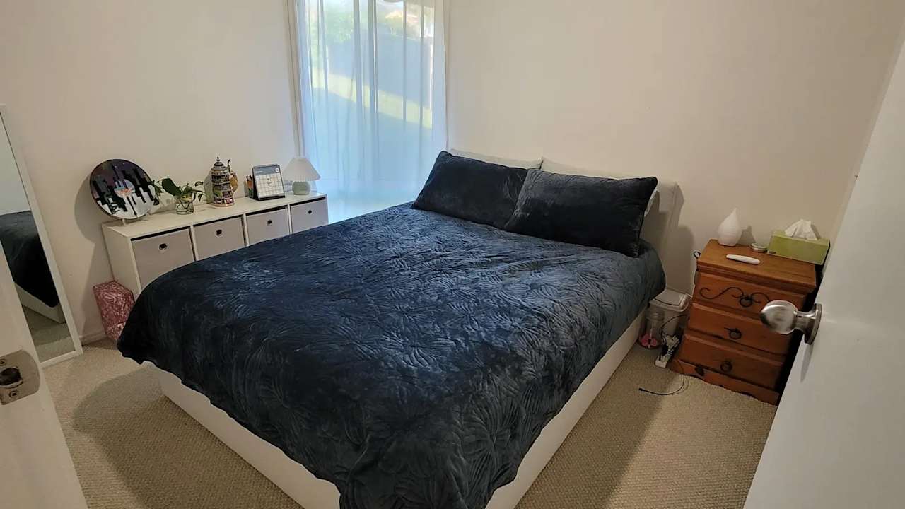 Unfurnished room in a share house