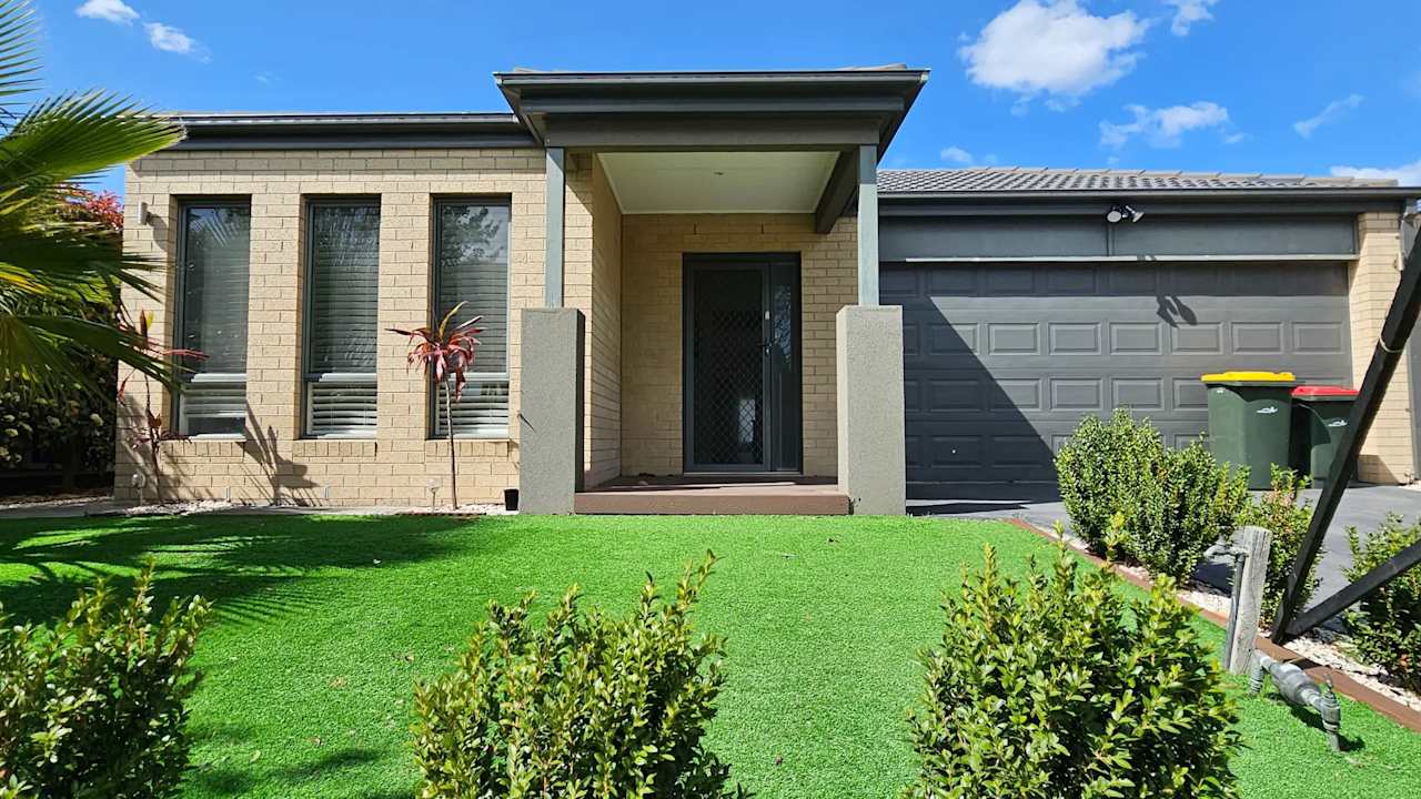 Whole property with 4 rooms for rent