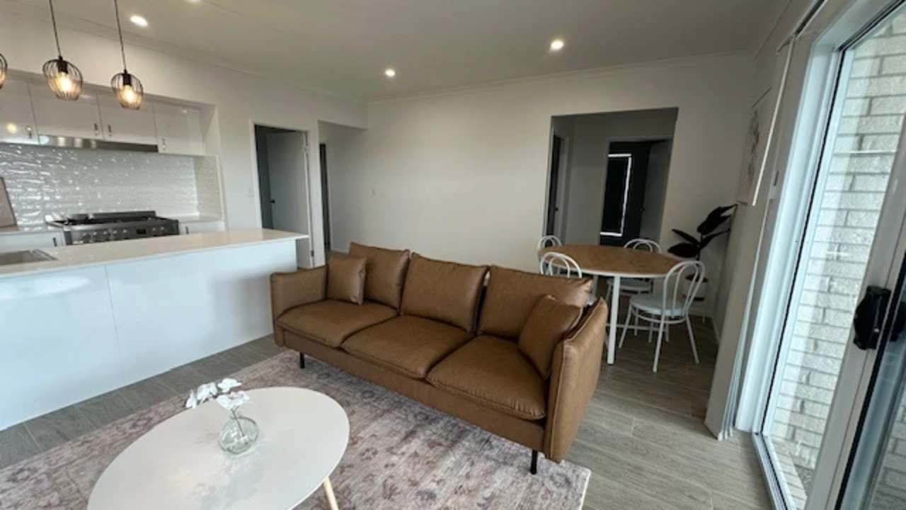 Furnished room with ensuite in a share house