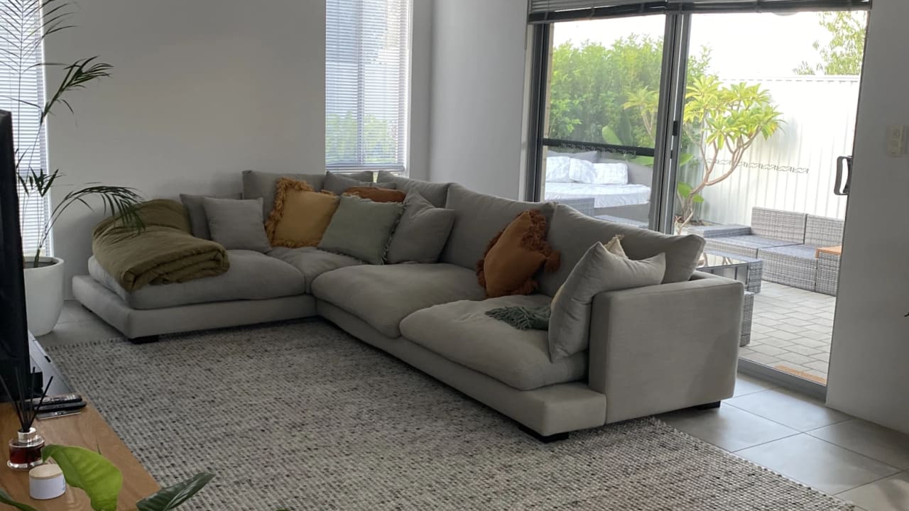 Unfurnished room with own bathroom