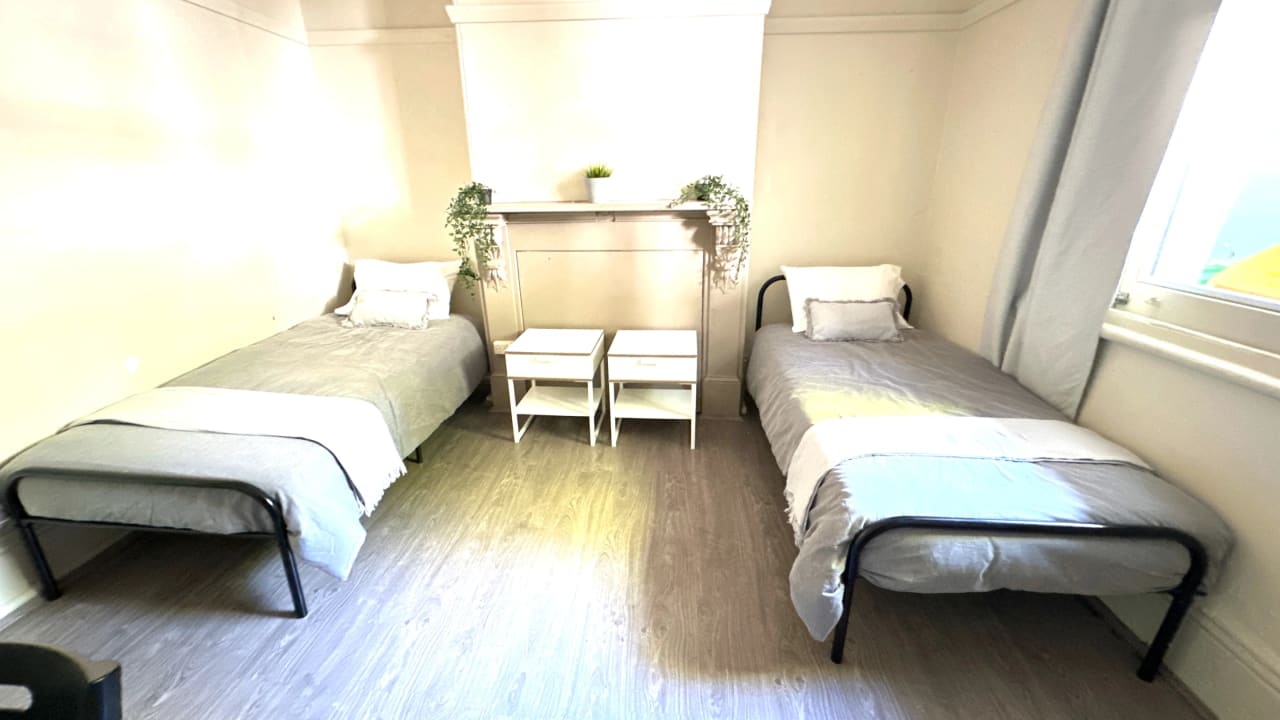 Furnished room in a share house