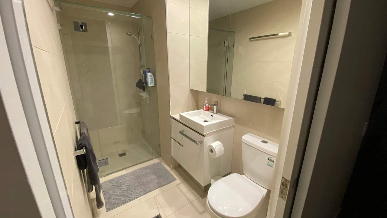 Furnished room with own bathroom