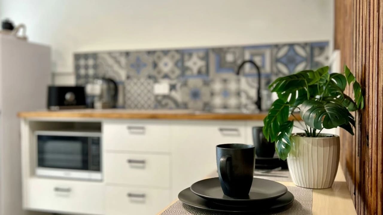 Furnished room studio flat for rent
