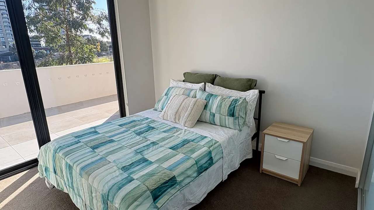 Furnished room with own bathroom