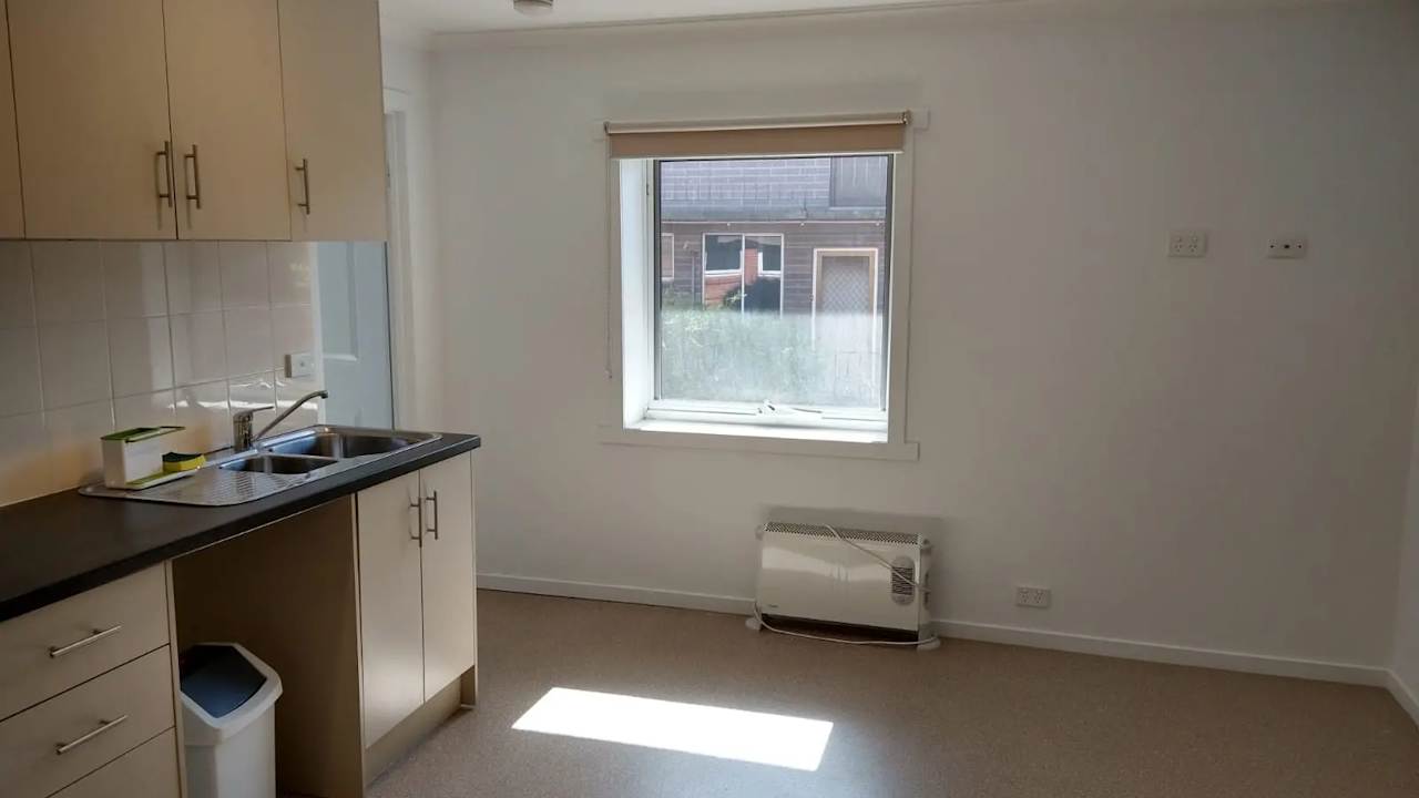 Room granny flat for rent