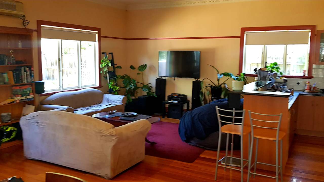 Unfurnished room in a share house