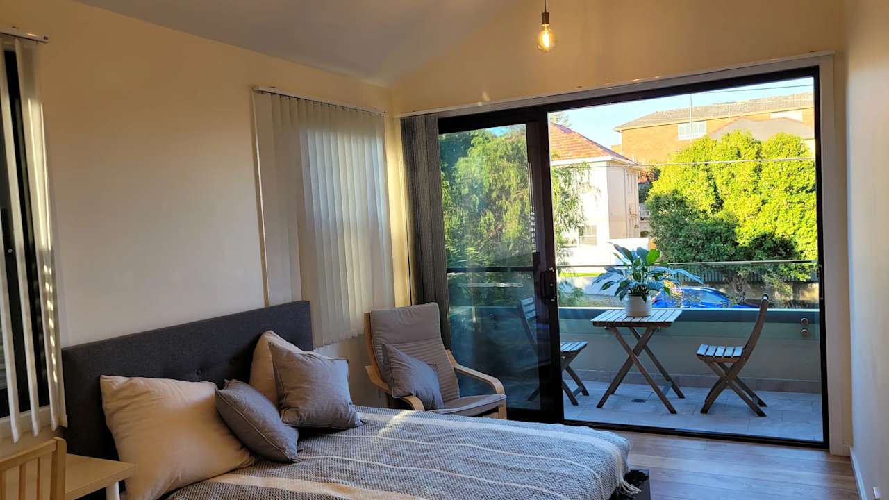 Room studio flat for rent