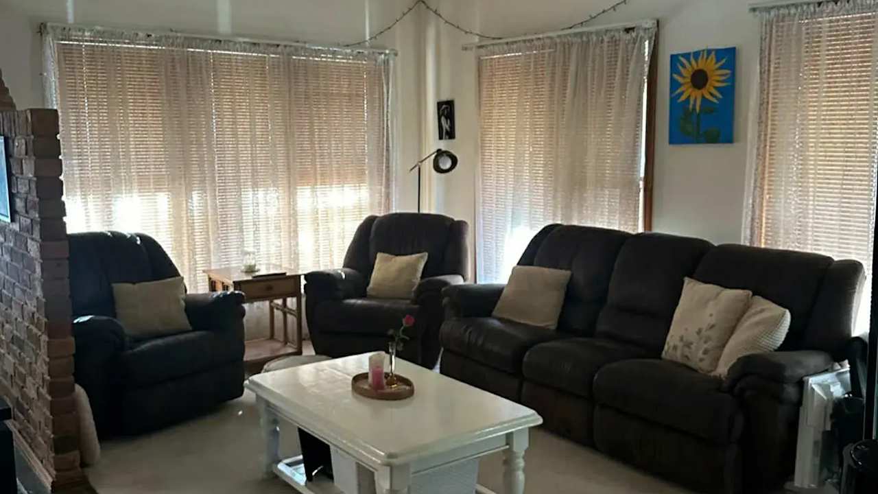 Room in a share house
