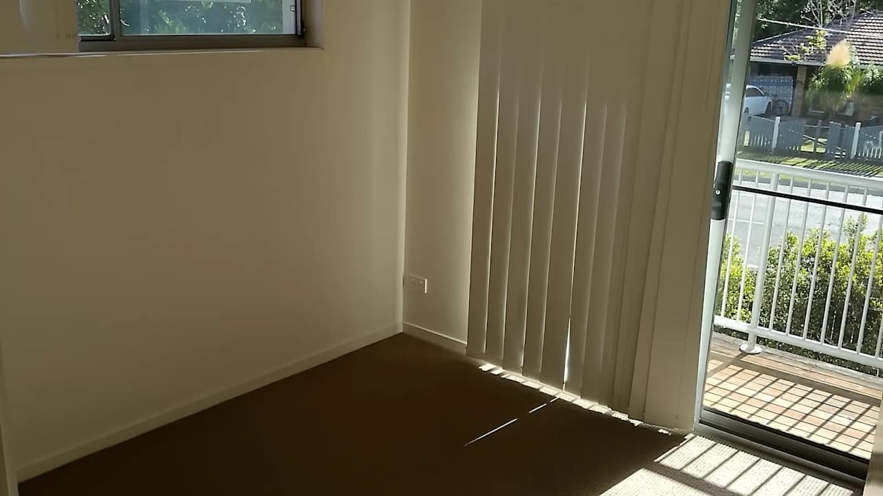 Unfurnished room with own bathroom