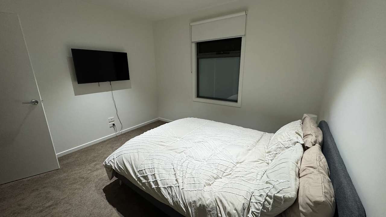 Furnished room with own bathroom