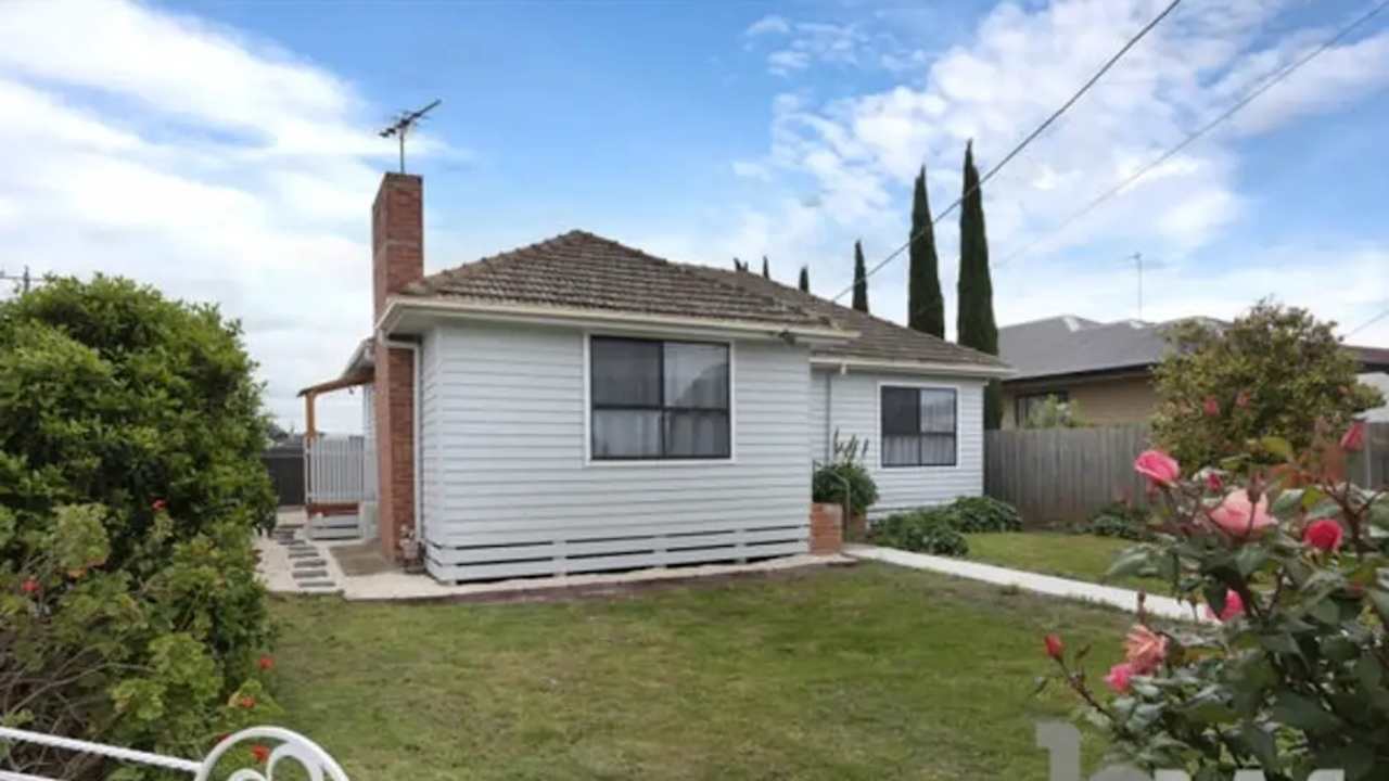 Unfurnished room in a share house