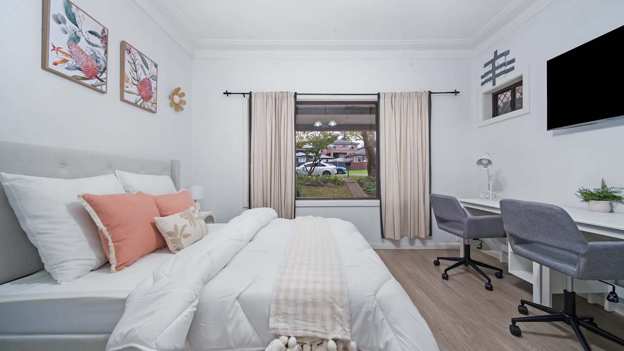 Furnished room in a share house