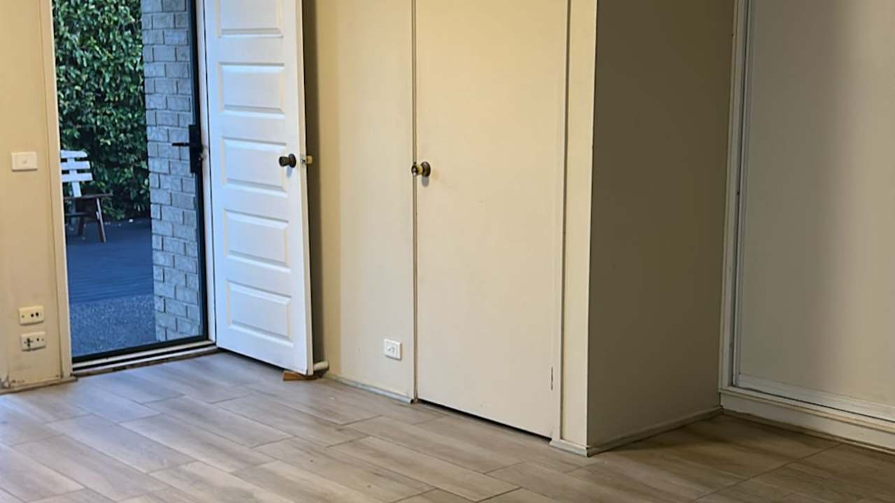 Unfurnished room in a share house