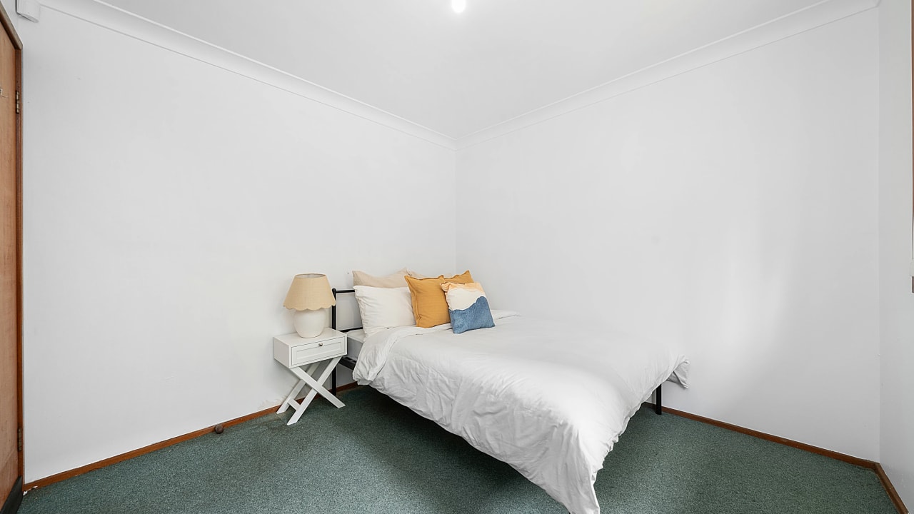 Room in a share house