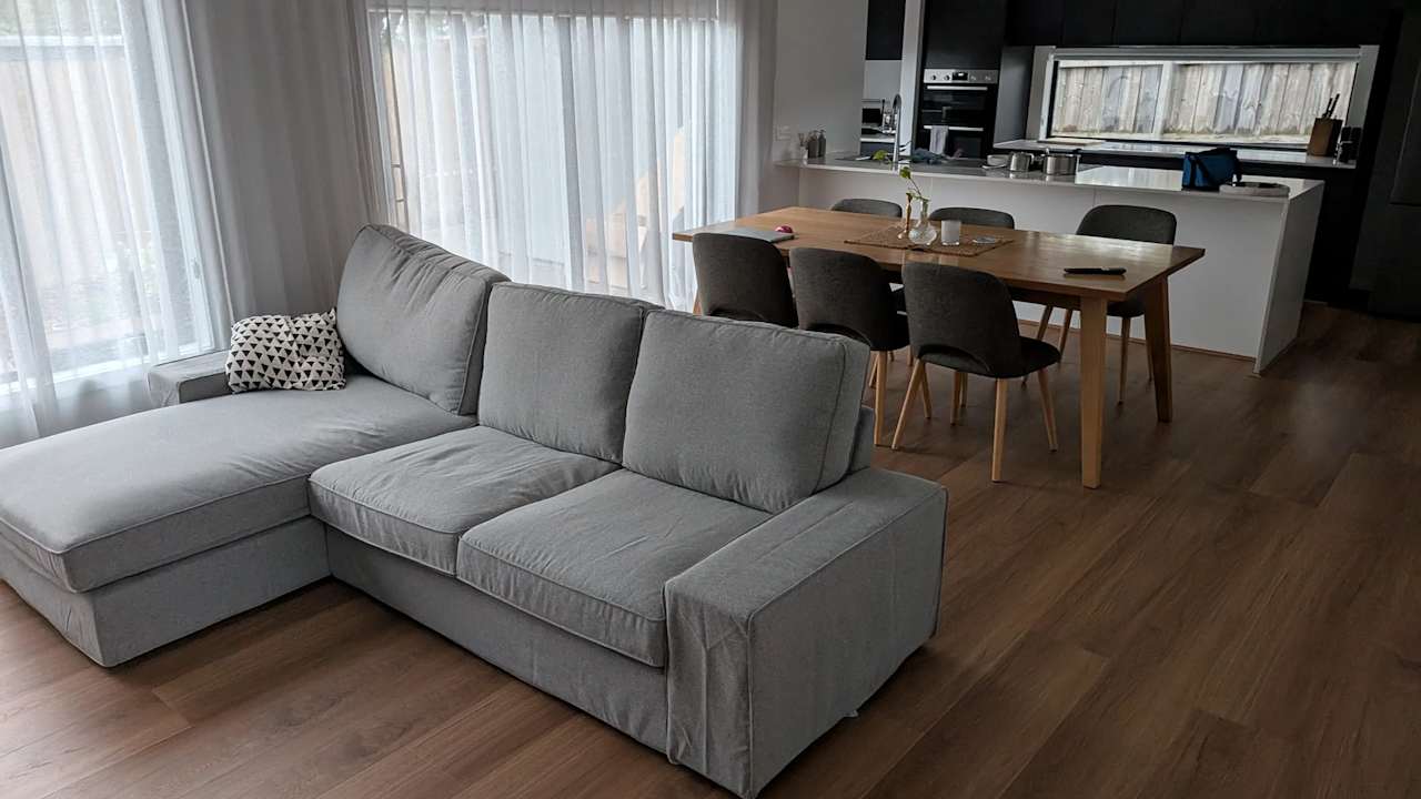 Room in a share house