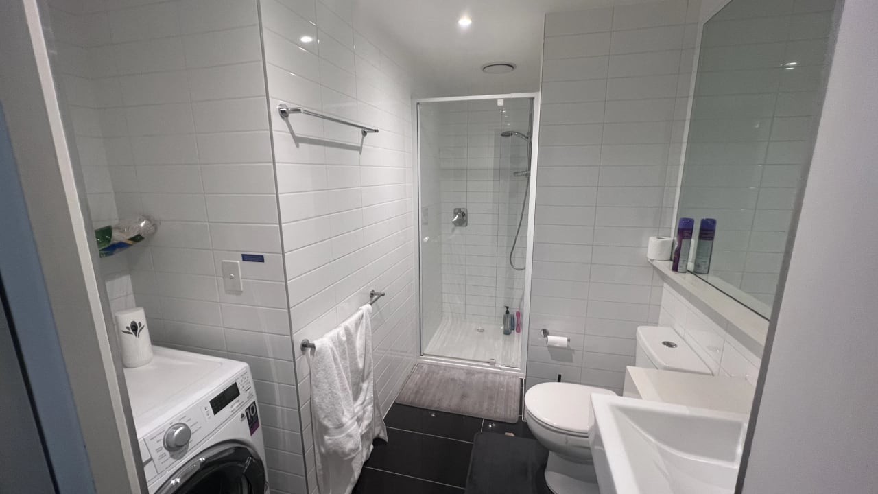 Furnished room with own bathroom