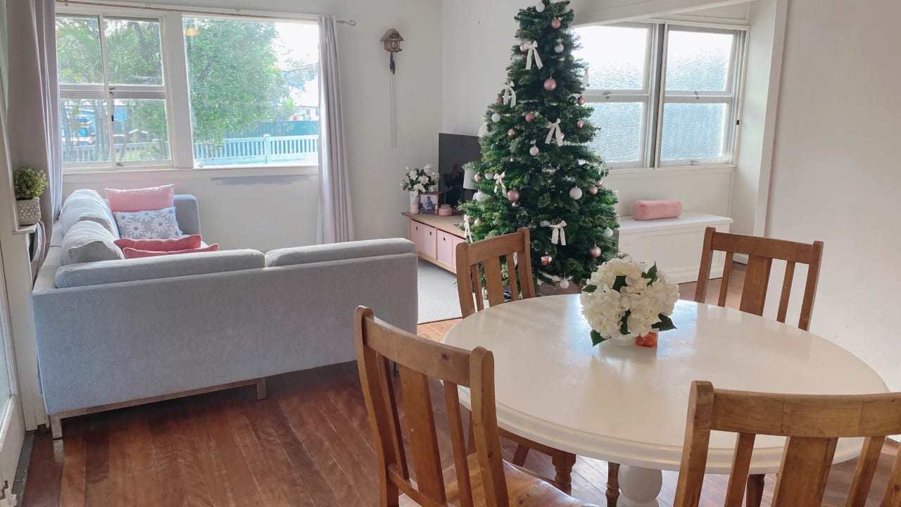 Room in a share house