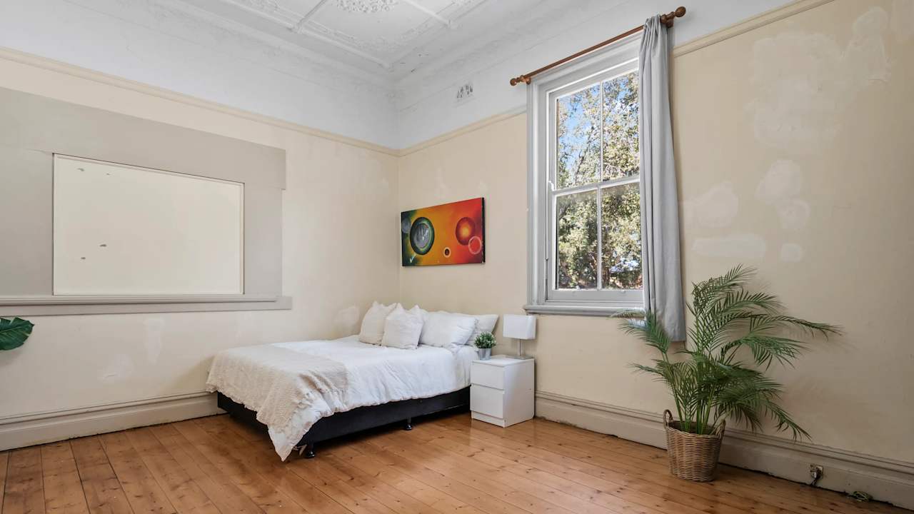Furnished room in a share house