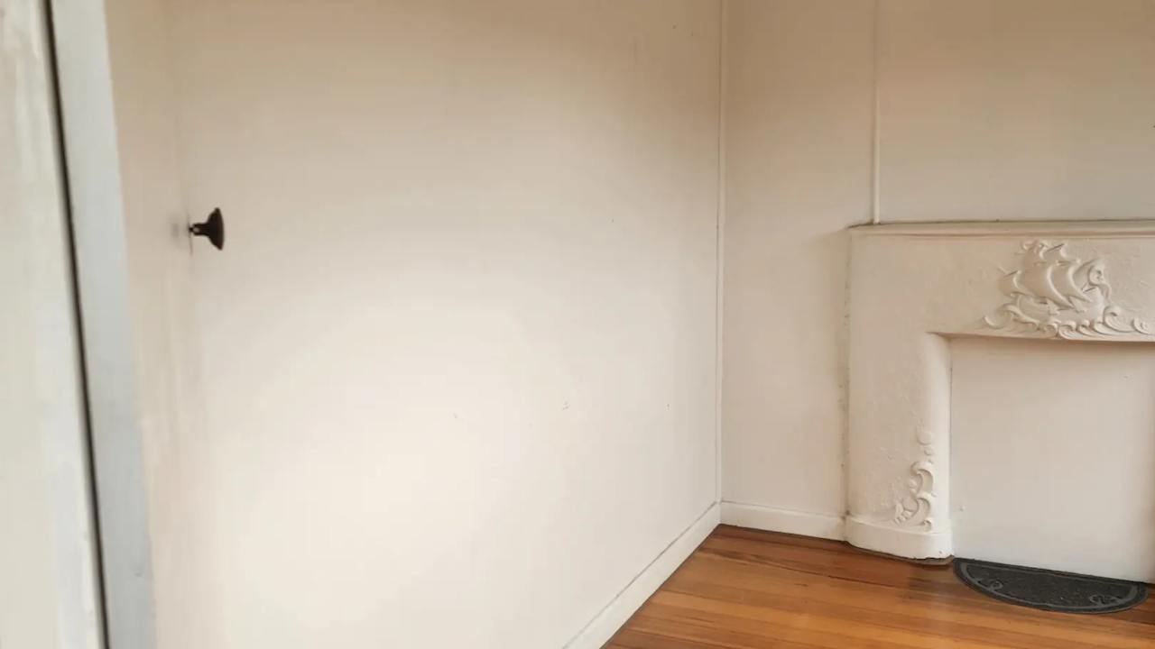 Unfurnished room in a share house