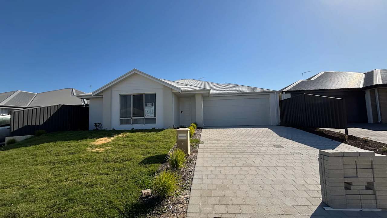 Furnished room with ensuite in a share house