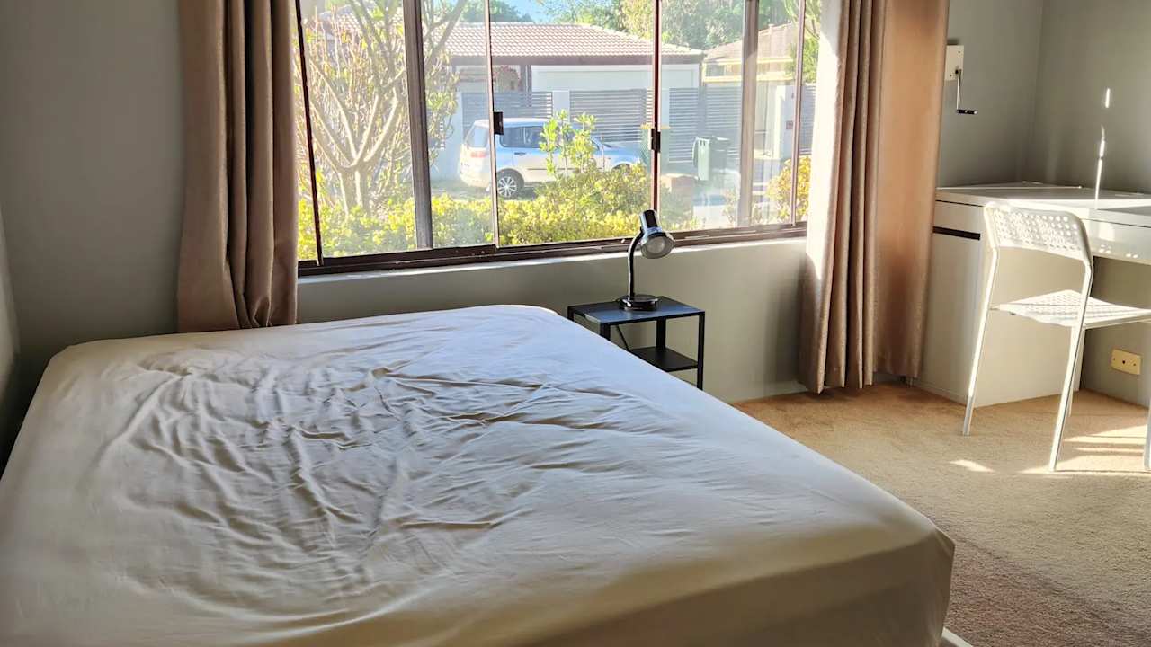 Furnished room in a share house