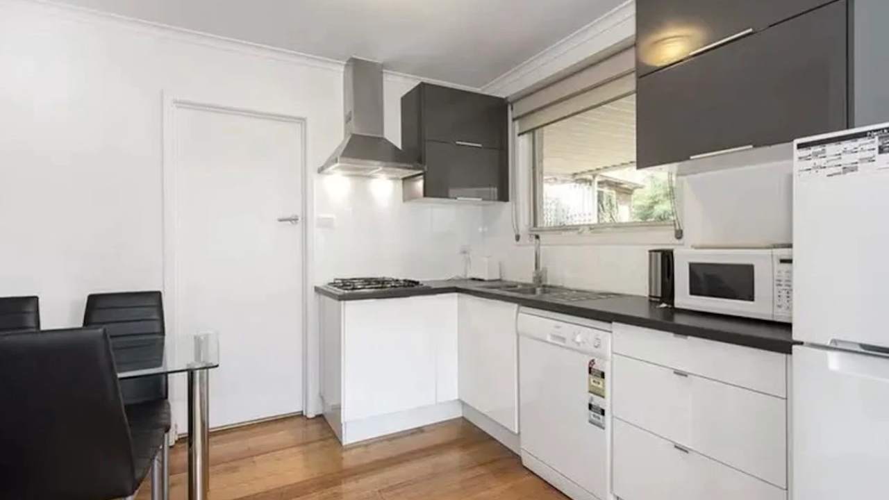 Room in a share house