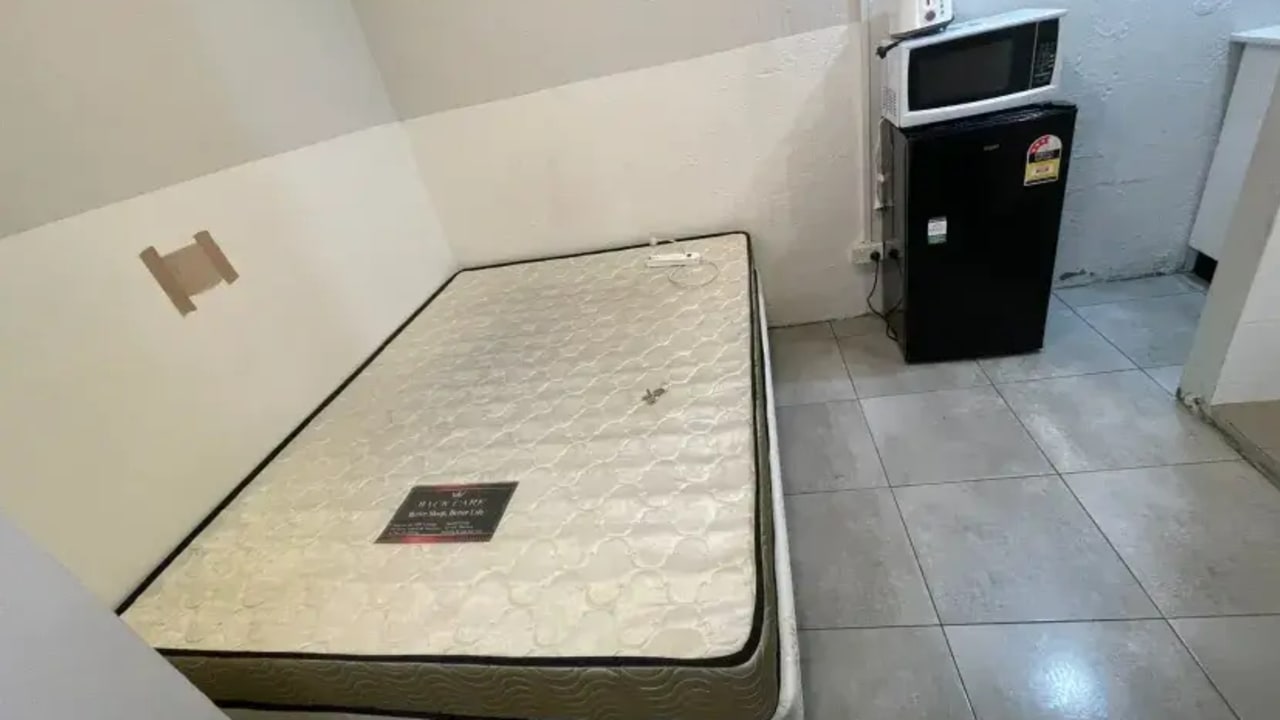 Furnished room studio flat for rent