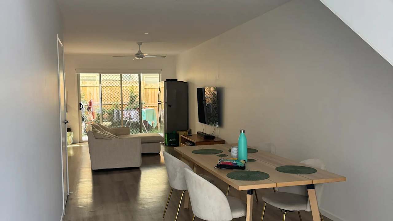 Unfurnished room with own bathroom