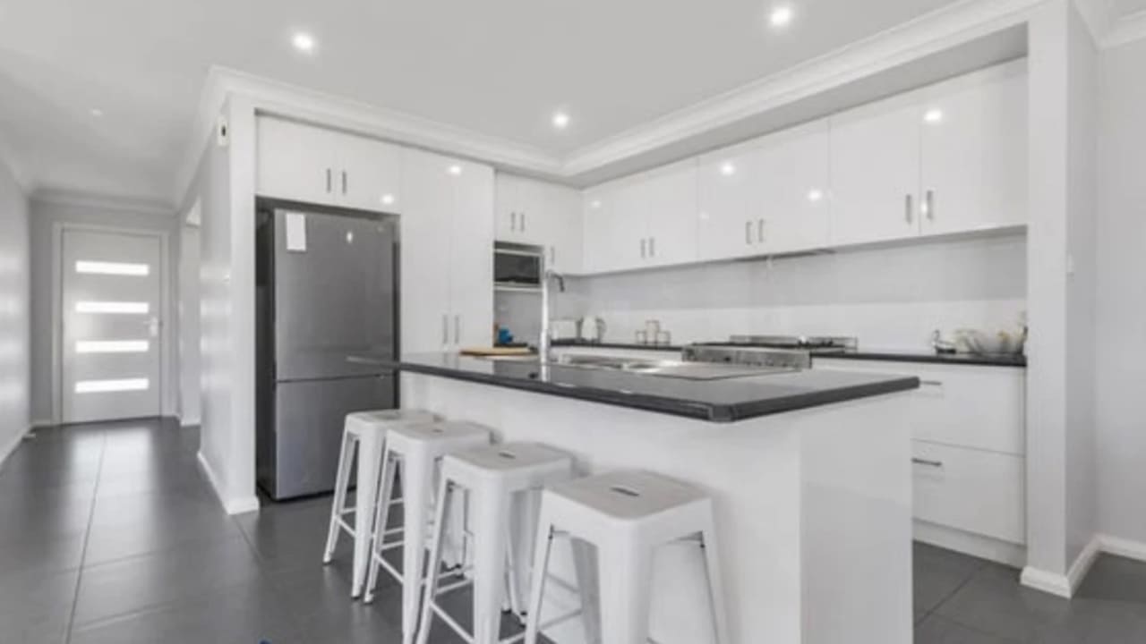 Room in a share house