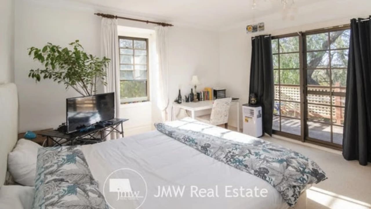 Furnished room with ensuite in a share house
