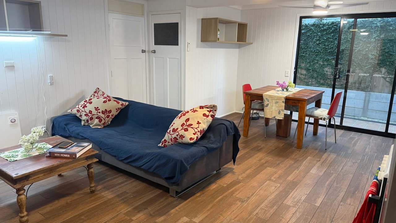 Furnished room granny flat for rent
