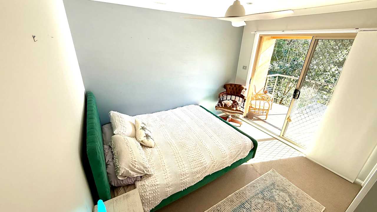 Furnished room with own bathroom