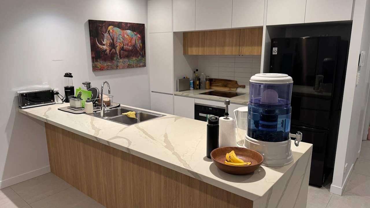 Furnished room in a flatshare