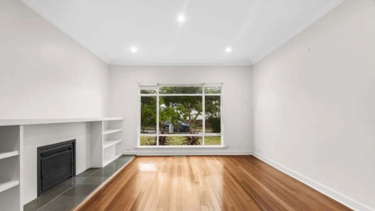 Room in a share house