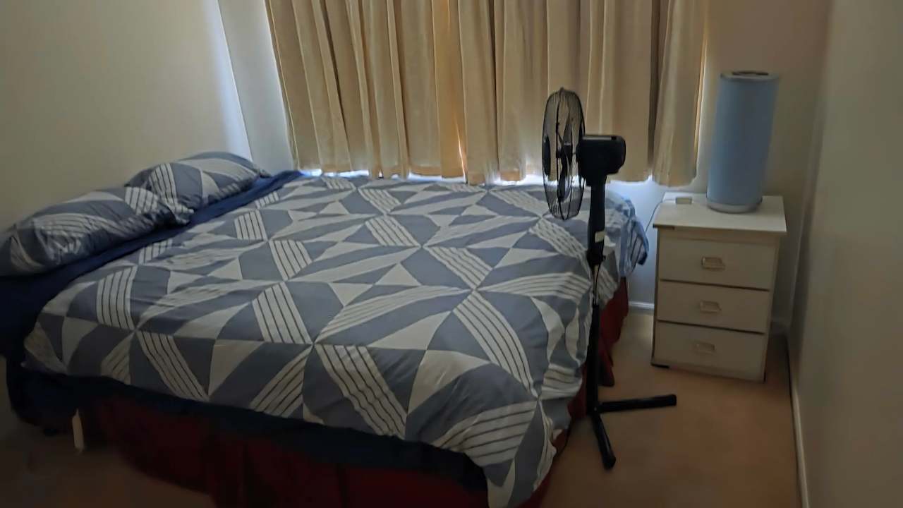 Furnished room in a share house