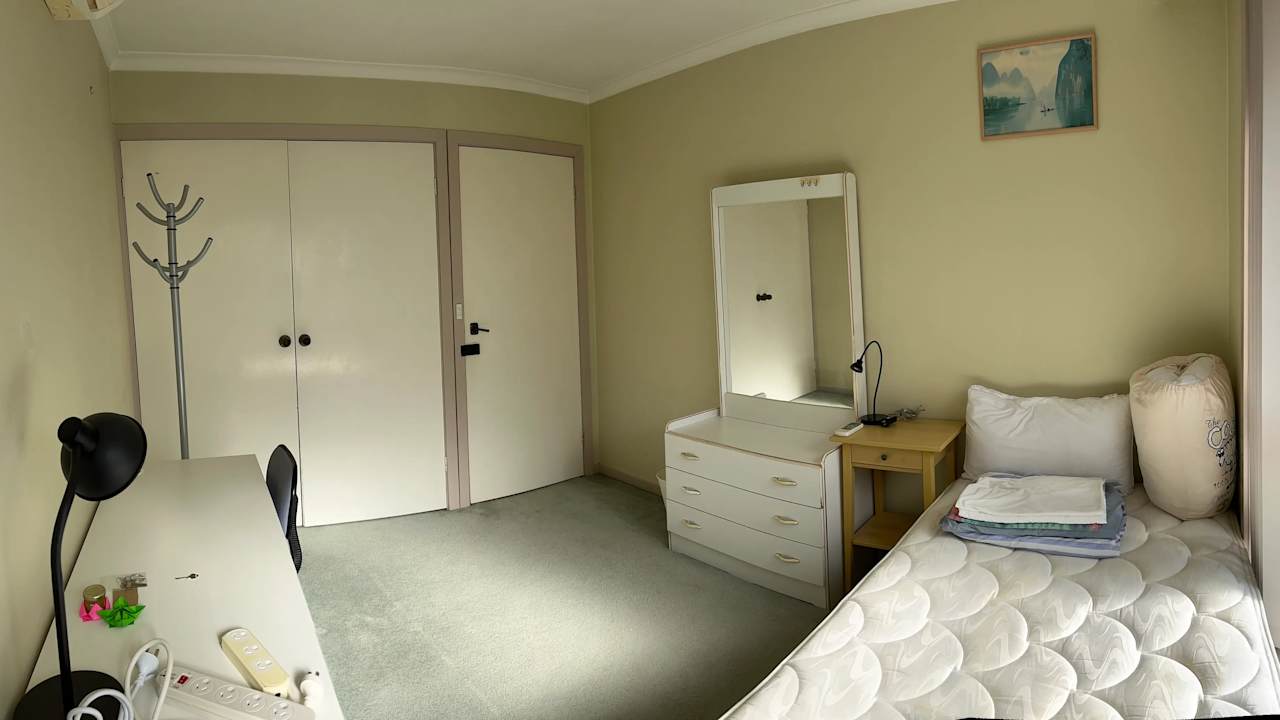 Furnished room in a share house