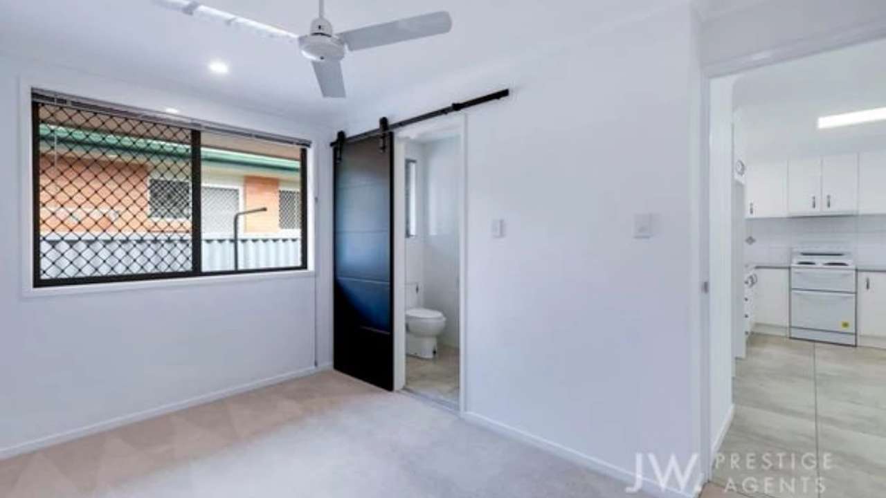 Room with ensuite in a share house