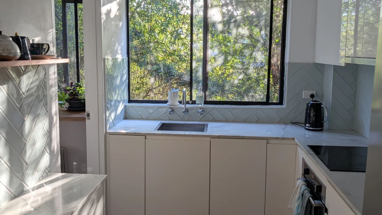 Unfurnished room in a flatshare