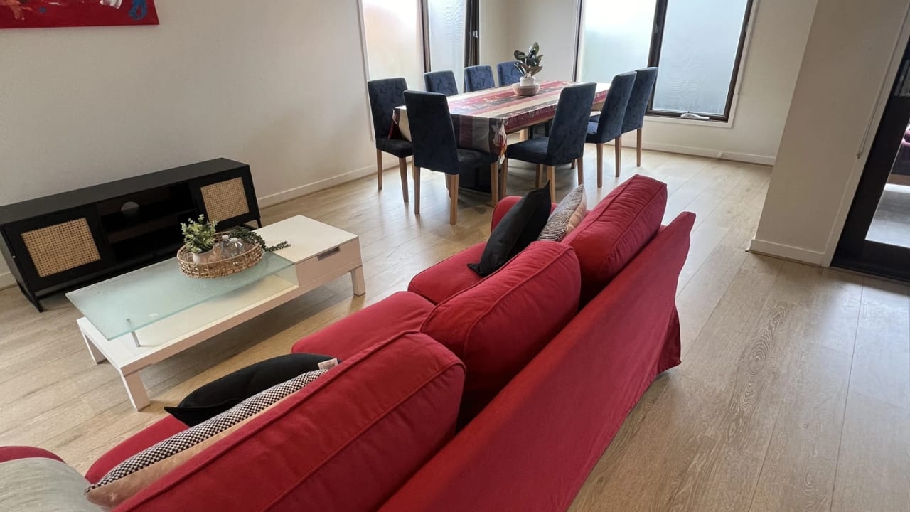 Room in a share house