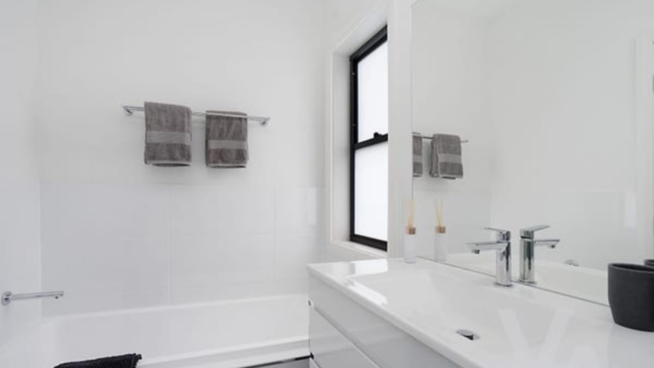 Unfurnished room with own bathroom