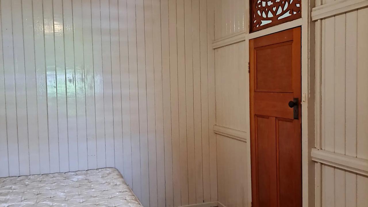 Room in a share house