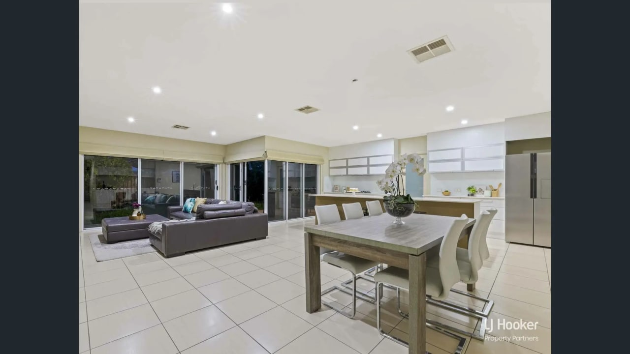 Furnished room with ensuite in a share house