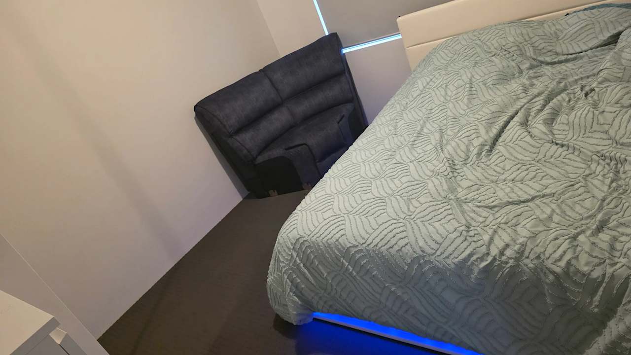 Room in a share house