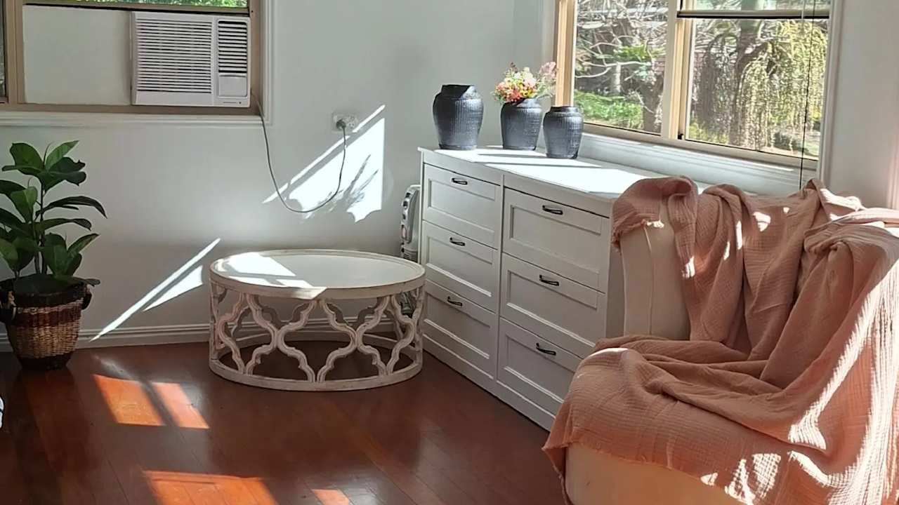 Furnished room studio flat for rent