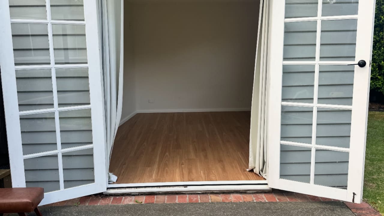 Unfurnished room in a share house