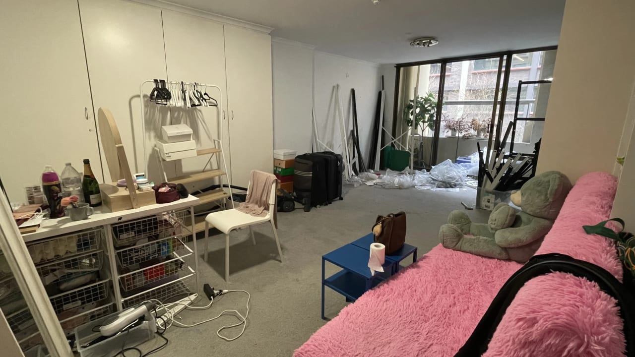 Furnished room in a flatshare