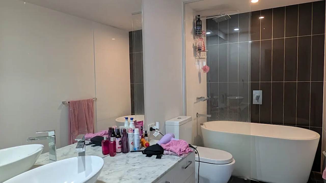 Furnished room with own bathroom